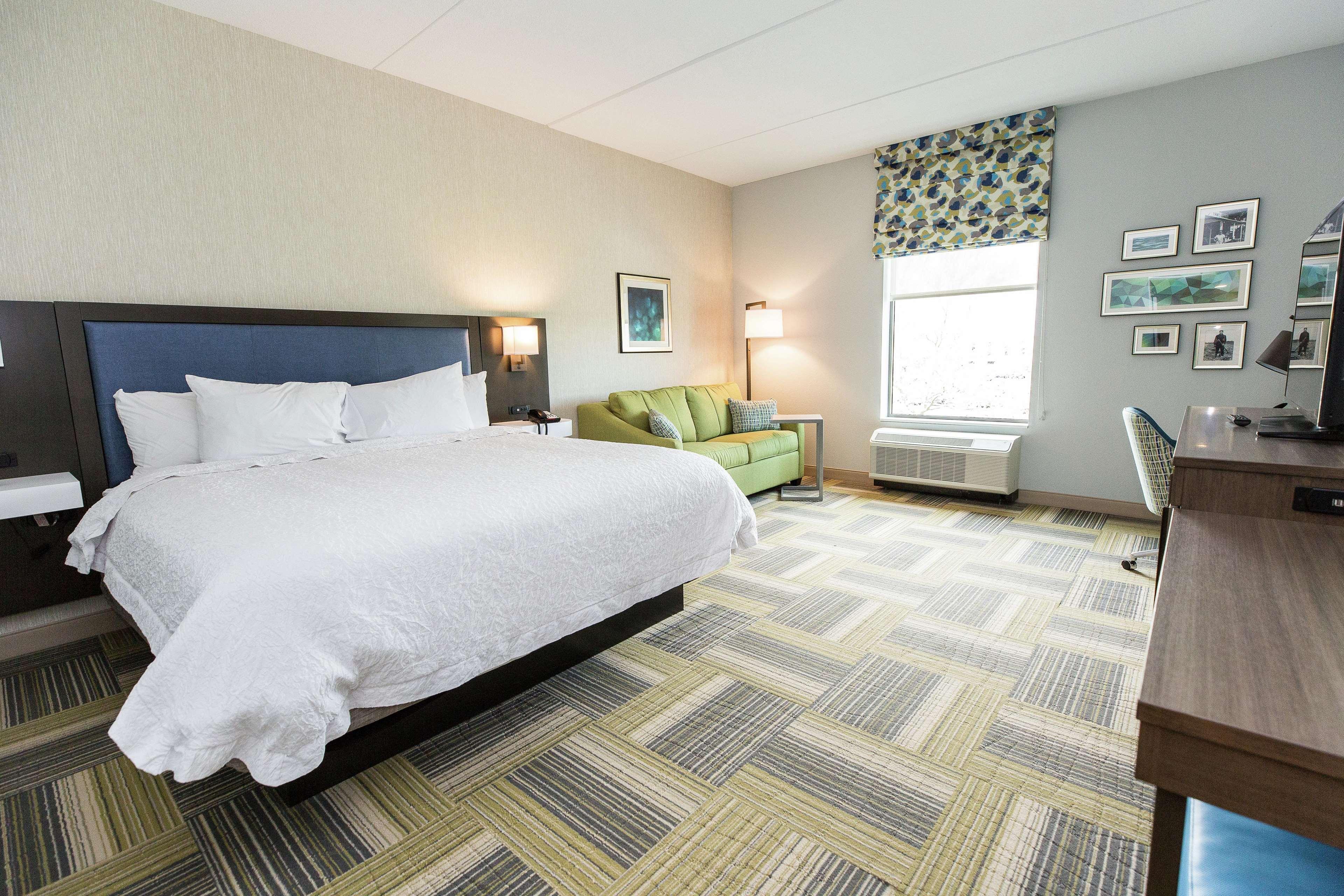 Hampton Inn & Suites Syracuse North Airport Area North Syracuse Exterior photo