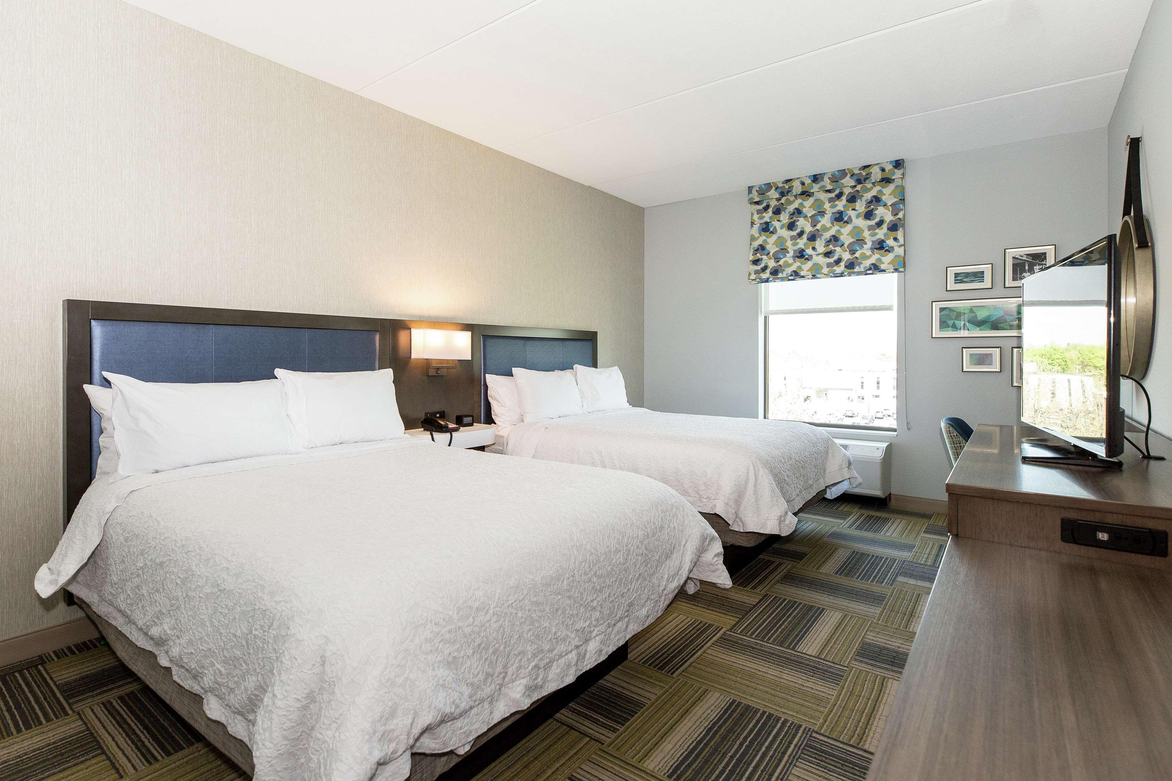 Hampton Inn & Suites Syracuse North Airport Area North Syracuse Exterior photo