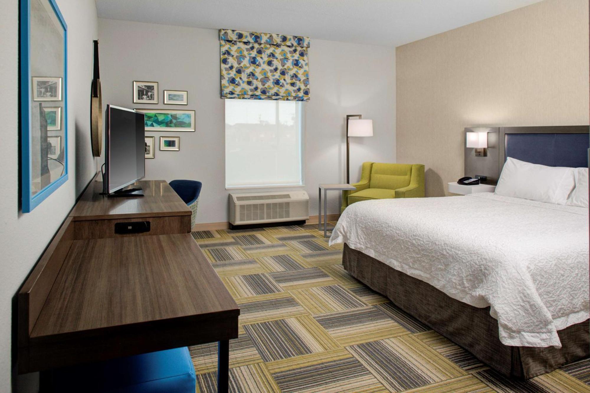 Hampton Inn & Suites Syracuse North Airport Area North Syracuse Exterior photo