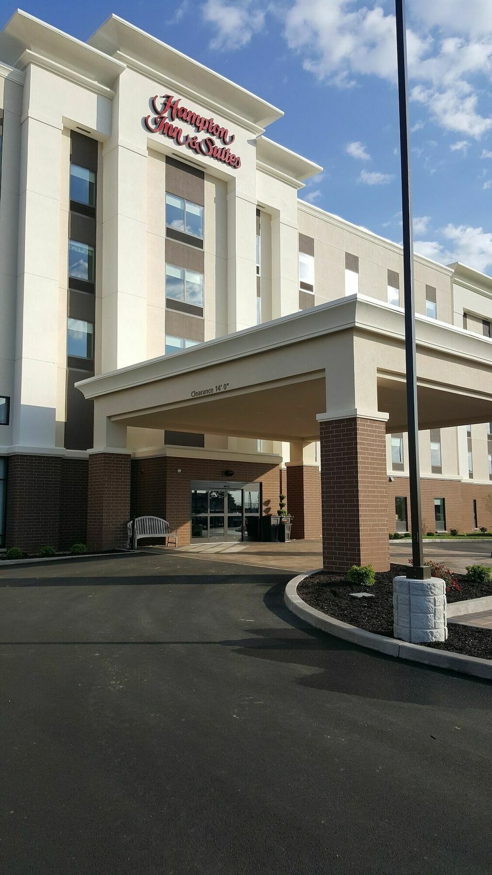 Hampton Inn & Suites Syracuse North Airport Area North Syracuse Exterior photo