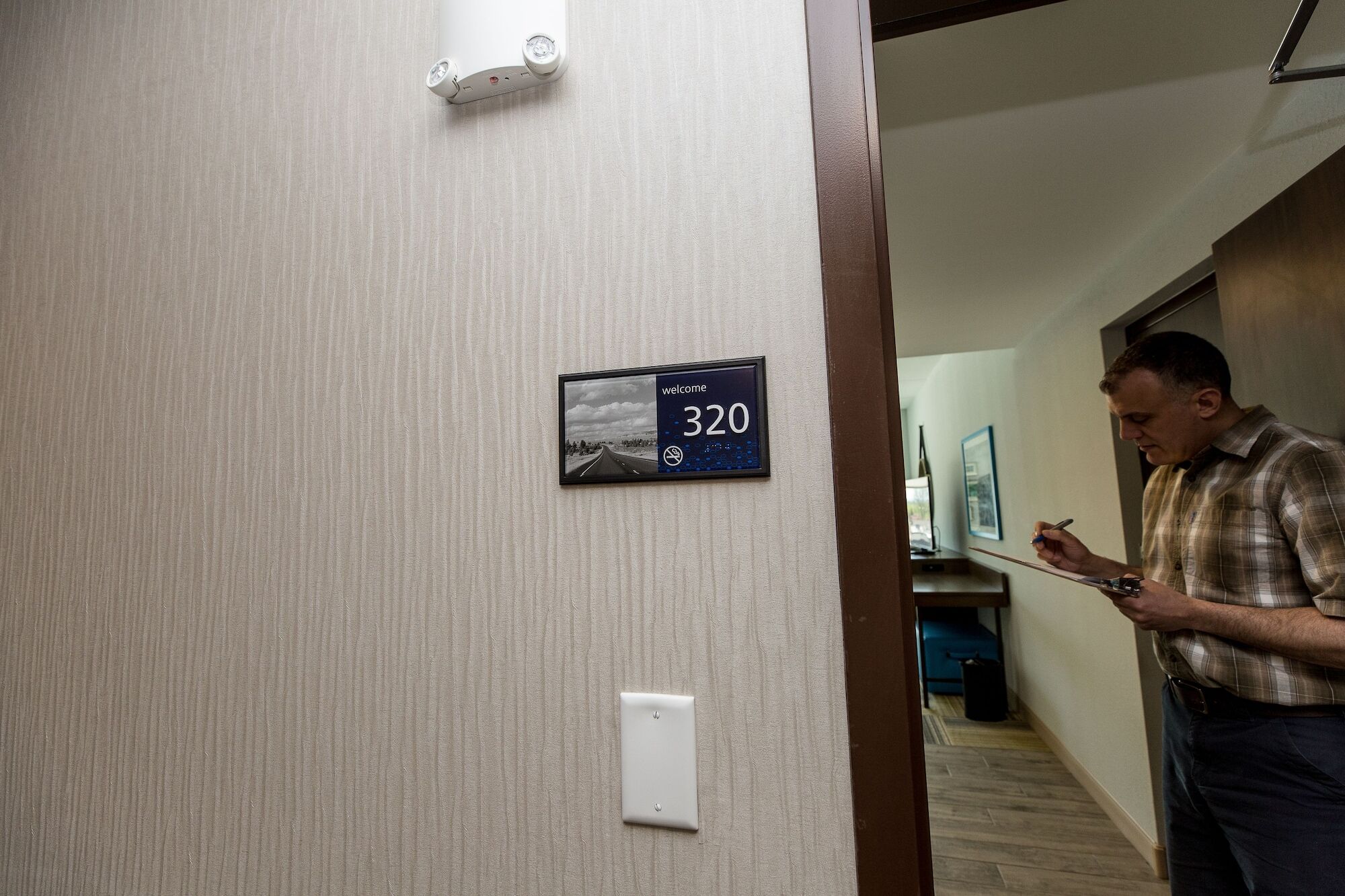 Hampton Inn & Suites Syracuse North Airport Area North Syracuse Exterior photo