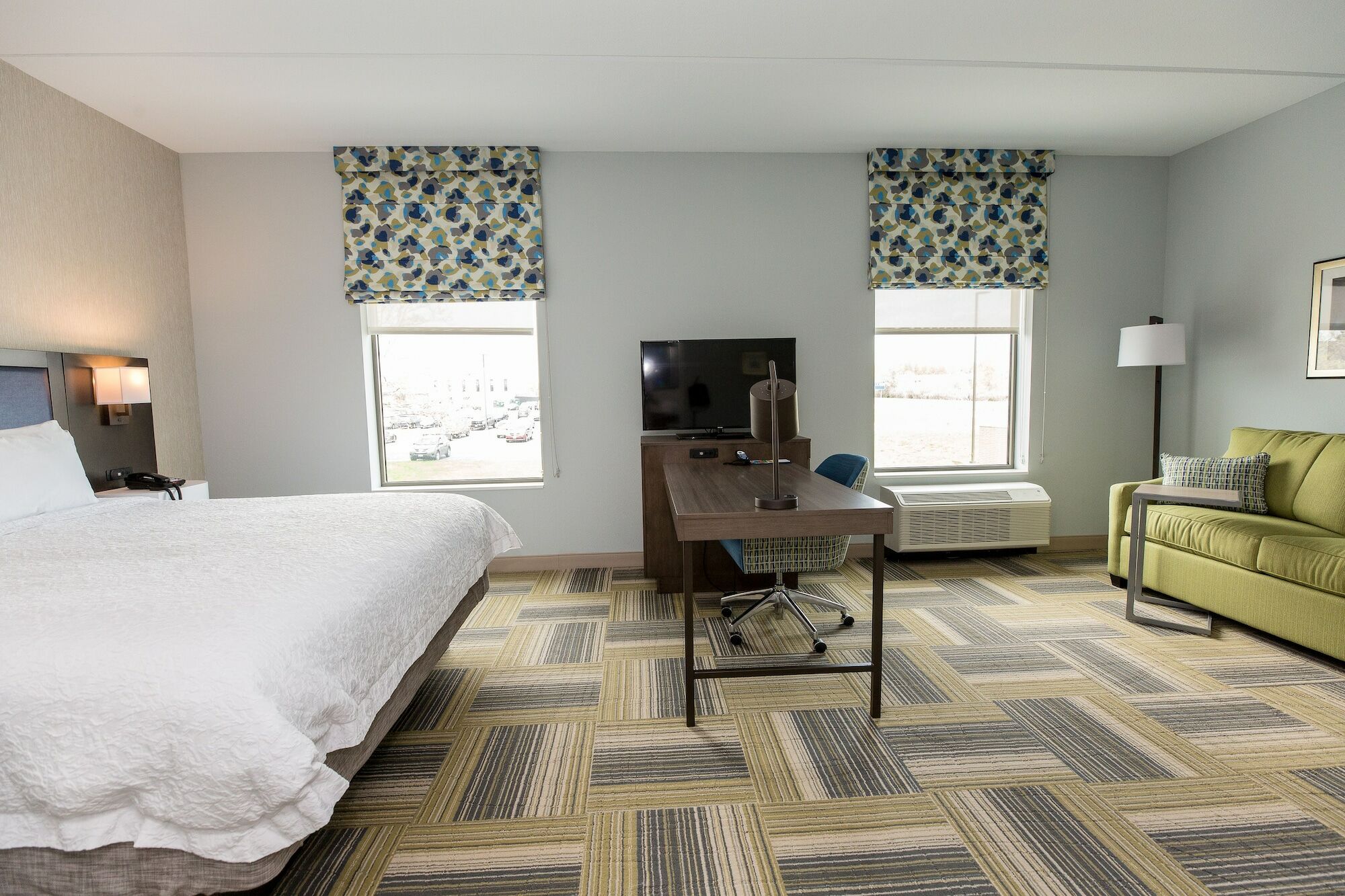 Hampton Inn & Suites Syracuse North Airport Area North Syracuse Exterior photo